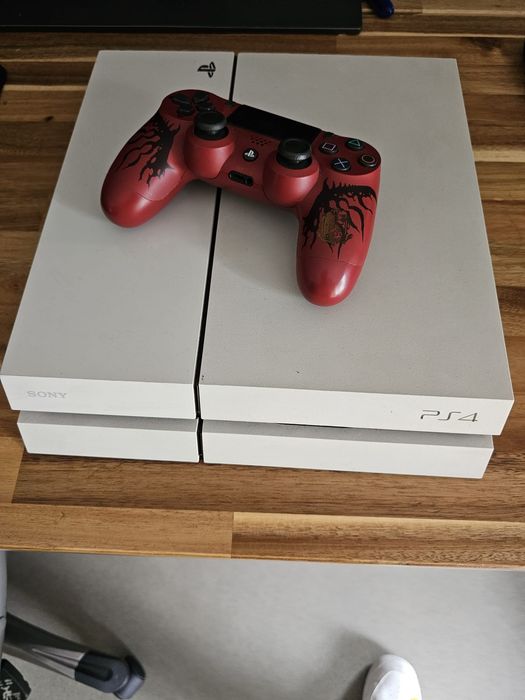 PS4  500gb + 1 comando