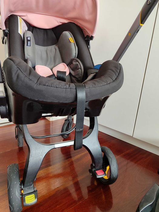 Carrinho/ babycoque Doona com isofix
