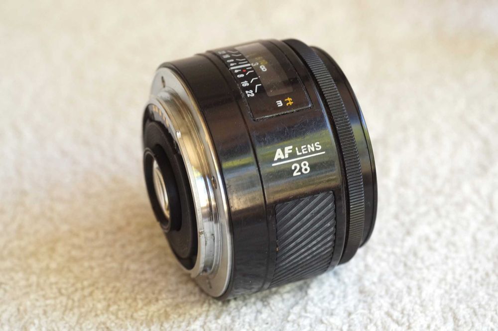 Minolta AF 28 f/2.8 + 50 Macro для Sony