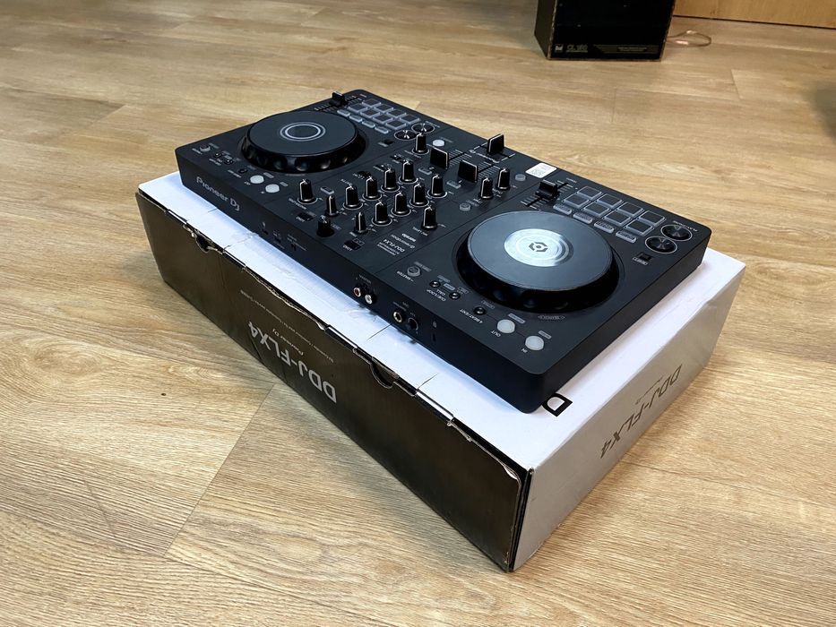 DDJ-FLX4 未使用 • 新品 Pioneer DJ DDJ-FLX4 DJコントローラー