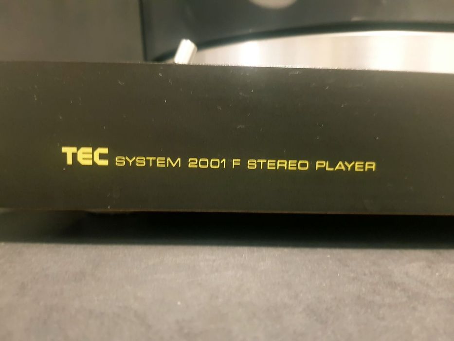 TEC system 2001-проигрыватель для винила.