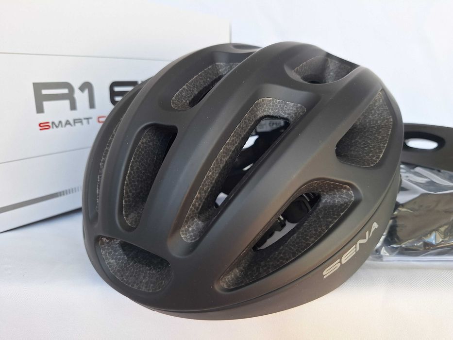 Kask rowerowy Sena Smart Cycling Helmet R1 Evo Black M 55-59 Interkom
