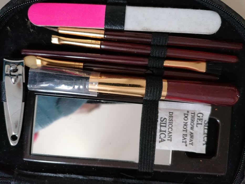 Zestaw manicure, Make up, kosmetyczka