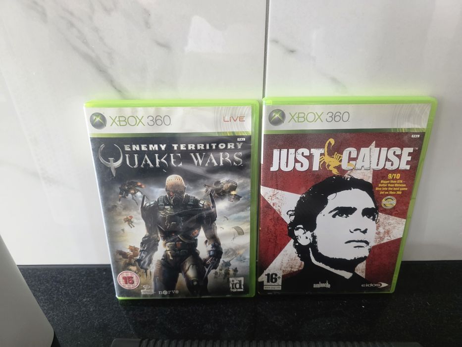 Konsola Xbox 360 biala Pad bezprzewodowy Gry kable sprawne!