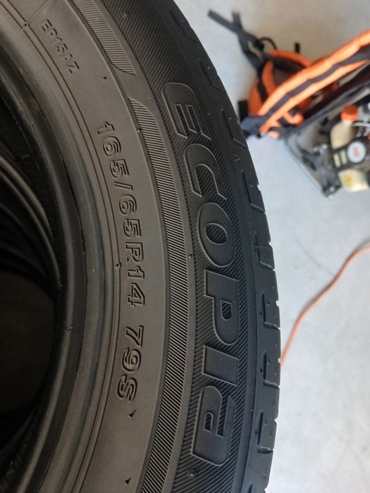 2 pneus 165 65 r14 Bridgestone