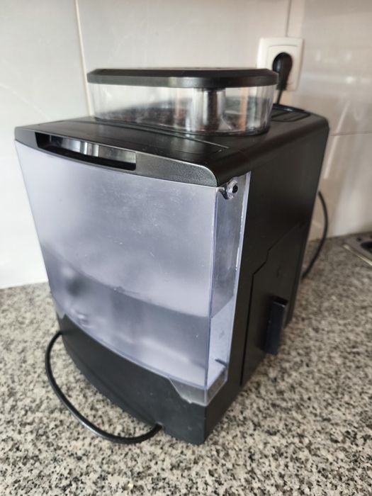 Máquina café Automática Krups Quatro Force com moinho
