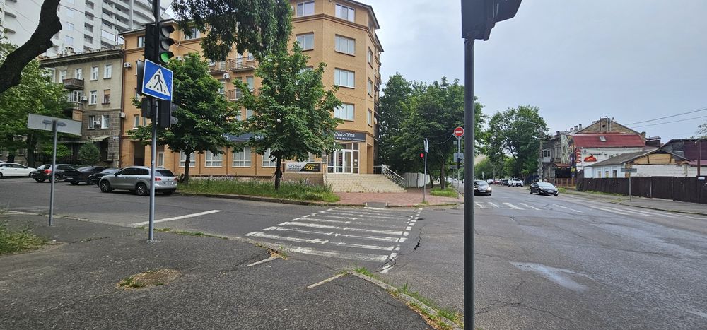 Здається в оренду Преміальне приміщення 240 кв.м в історичному центрі міста, вул.Вадима Благовісного, 62