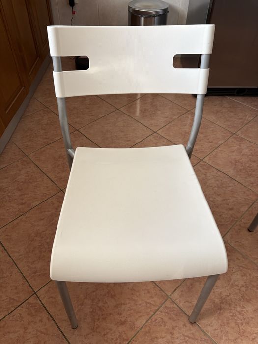 Mesa cozinha bom preço com 2 cadeiras