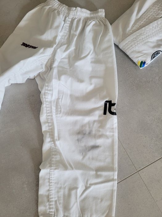 Dobok Taekwondo stroj 120 Top Ten