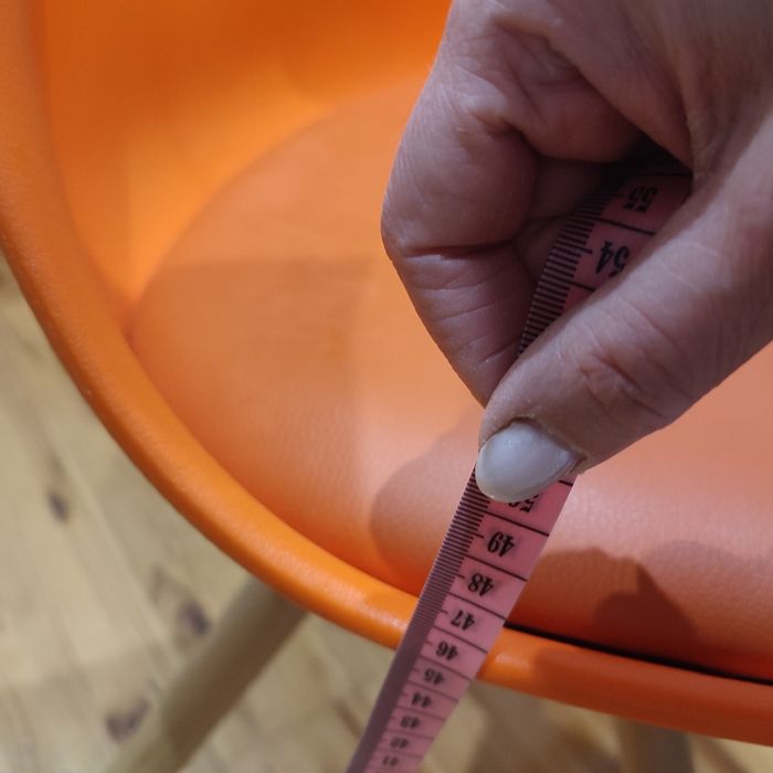 Krzesła pomarańczowe 4 sztuki