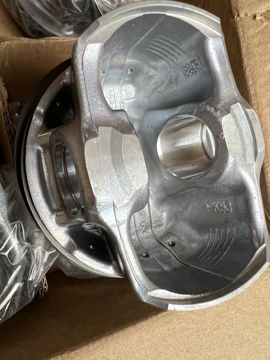 Поршень, поршни Ford Mustang 2.3 Ecoboost Lincoln