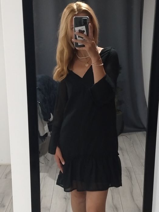 Sukienka luźna czarna falbanki długi rękaw kokardka piękna