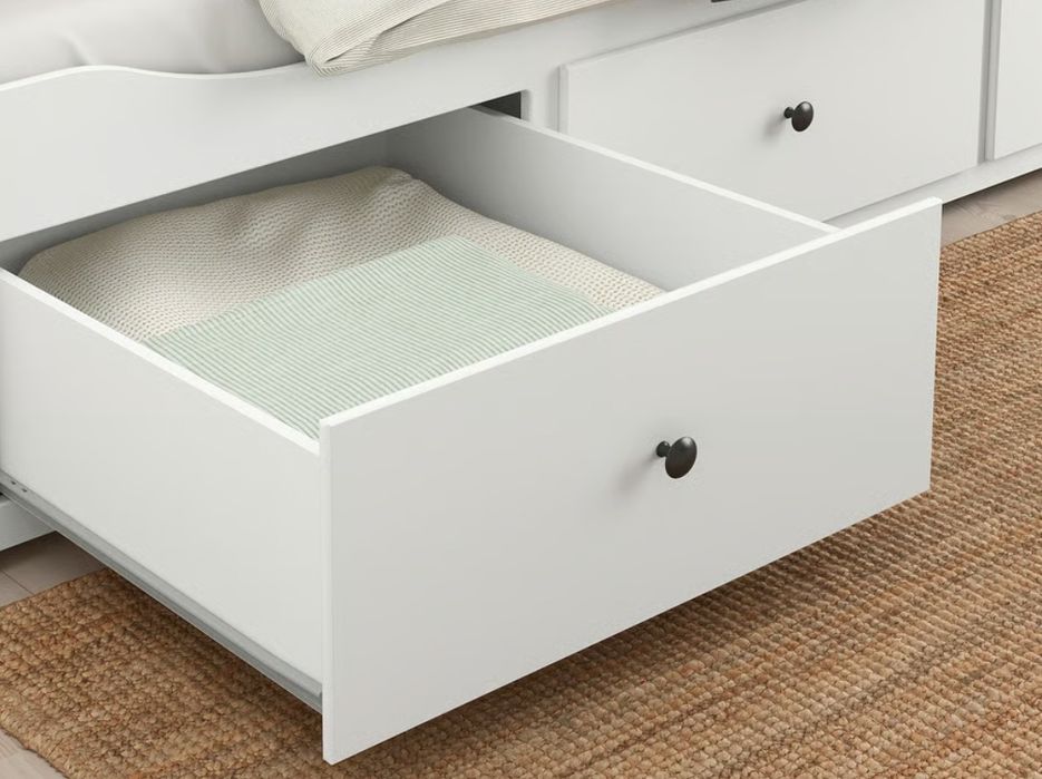 Cama individual/casal com 3 gavetas arrumação