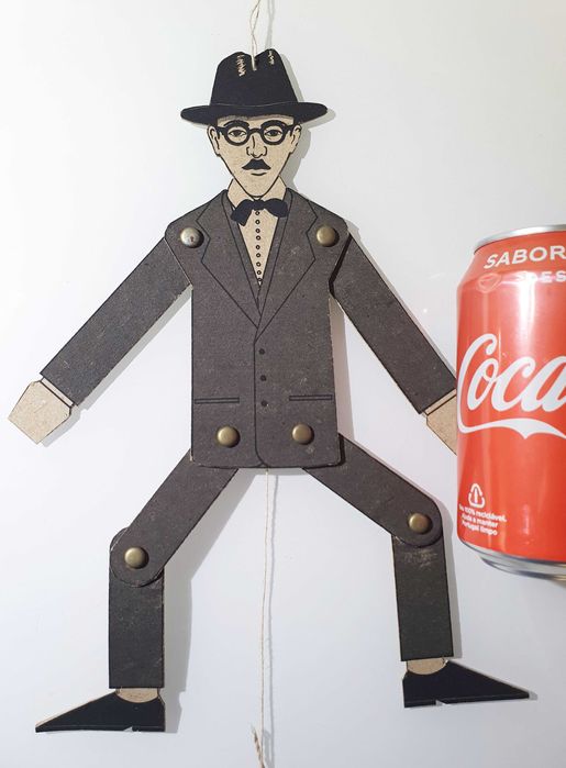 Antigo Andarilho ~ "FERNANDO PESSOA" ~ Com movimento ~ 2013 ~ RARO