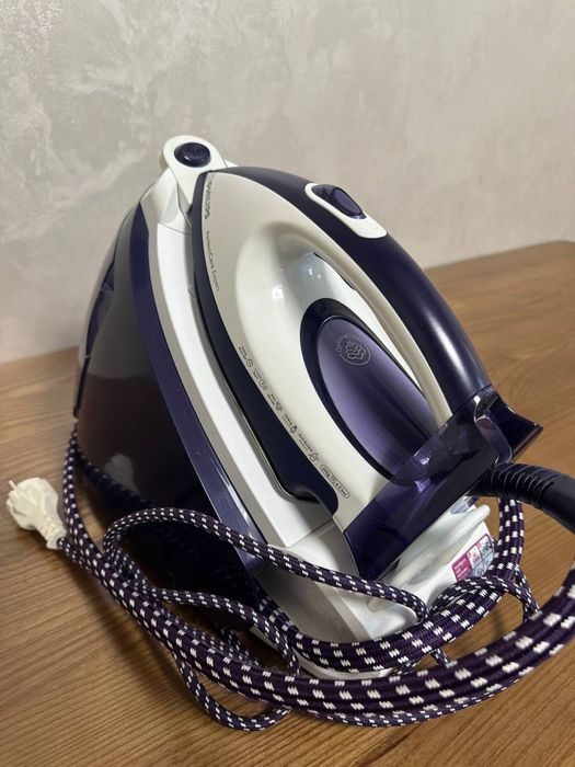 Пароутюг Philips PerfectCare Serie 7000