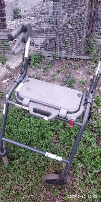 Ходунки на колесах