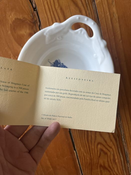 Azeitoneira em Porcelana- Coleção do Palâcio Nacional de Mafra