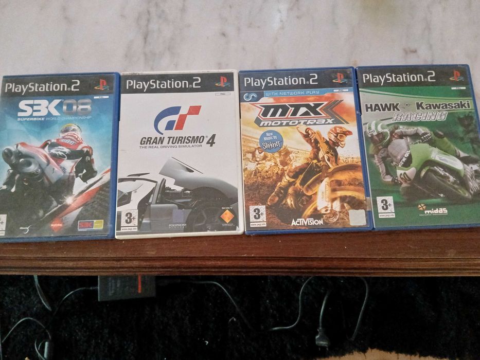(TV com comando+PlayStation com comados+jogos) TD a funcionar