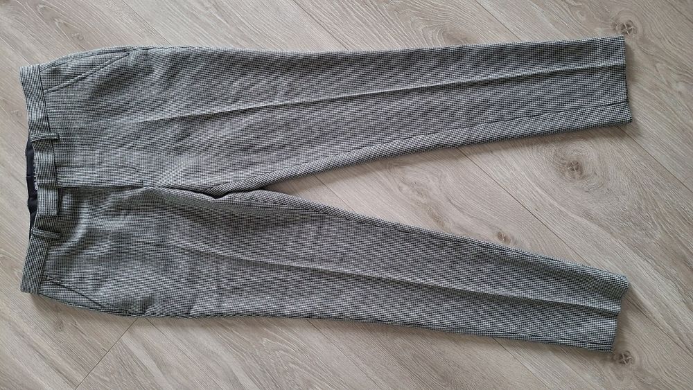 Elegancki spodnie męskie marki ASOS rozmiar W31