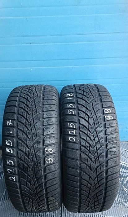 2 x opony (nr.88) 225/55R17 100H Dunlop SP Winter Sport 4D