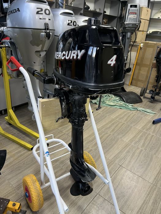 Лодочний мотор Mercury f4