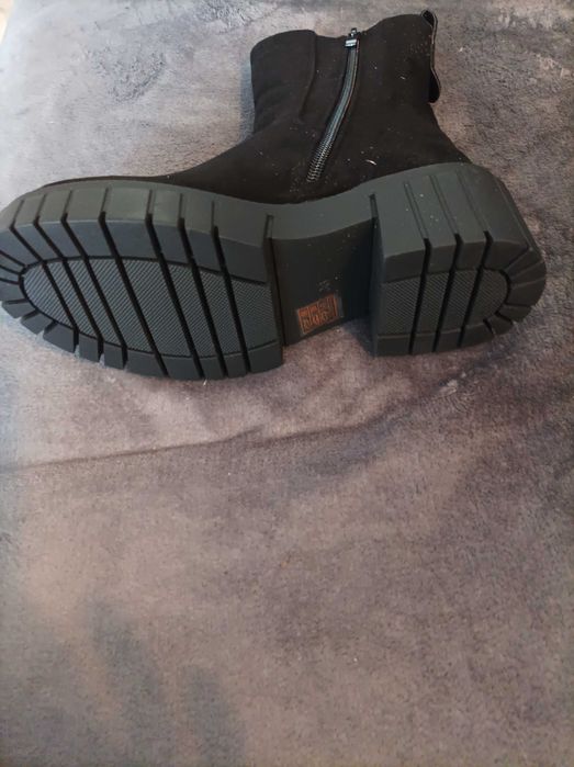 Botki damskie czarne zamszowe