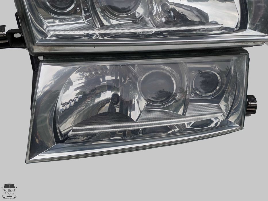 Фары оптика передняя (пара) Шкода Октавия Тур (рест)