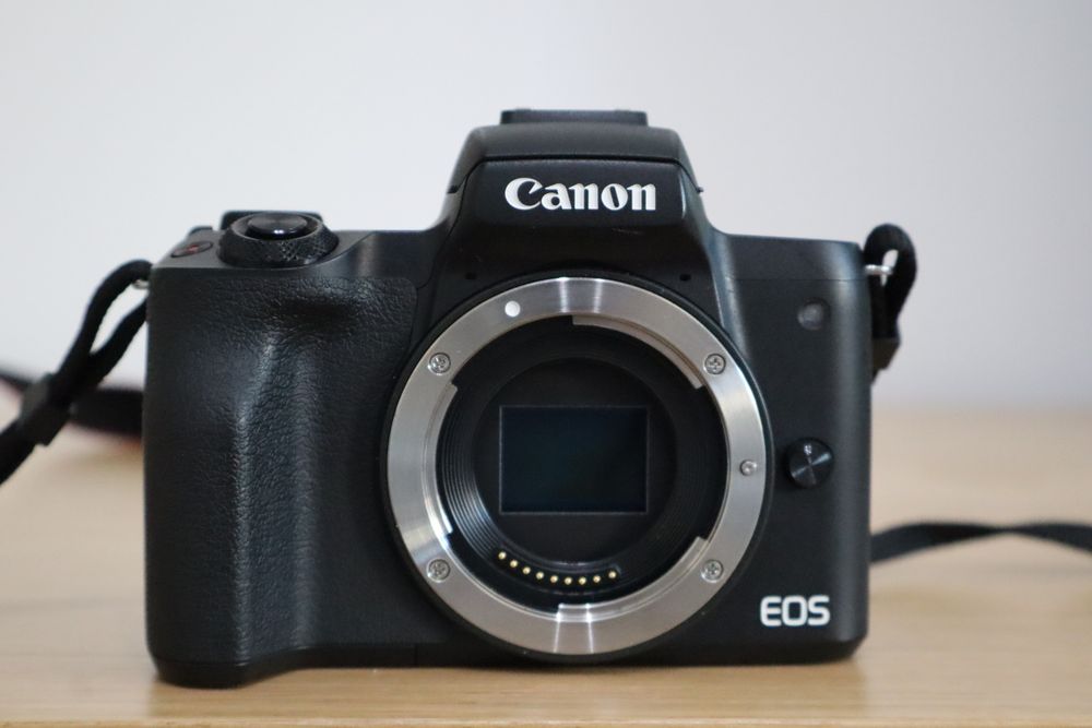 Canon EOS M50 Mark ii + EFM 15-45