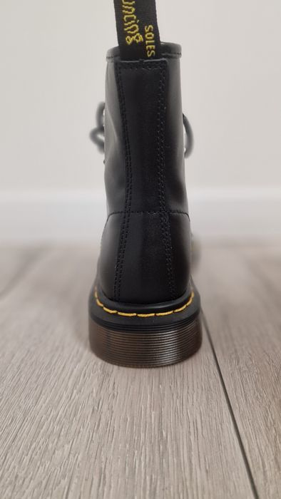 Ботинки Dr. Martens 1460 Black Smooth є торг 43 розмір