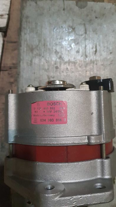 Новий генератор Фольксваген В-3 В-4