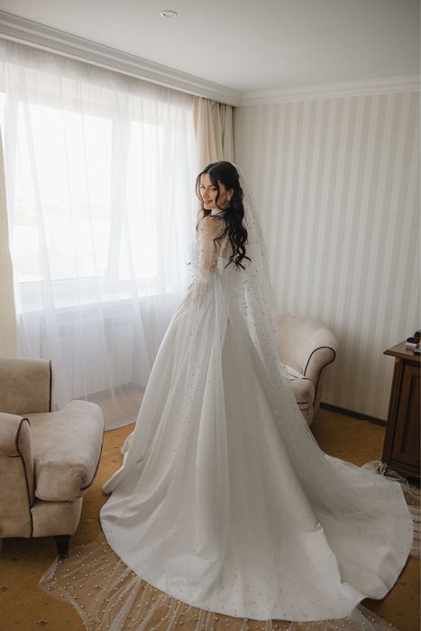 Весільна сукня для нареченої