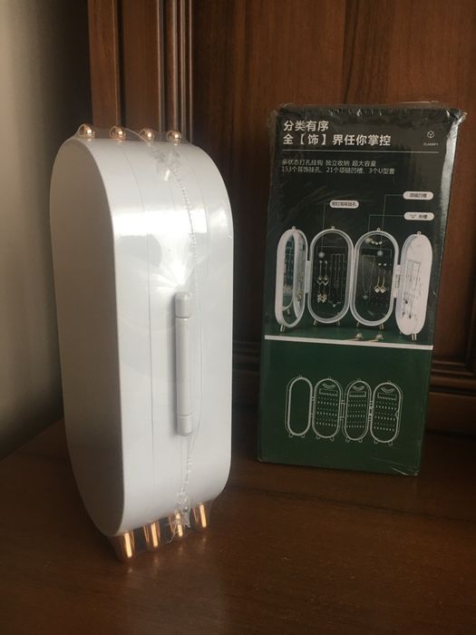 Шкатулка для, прикрас.