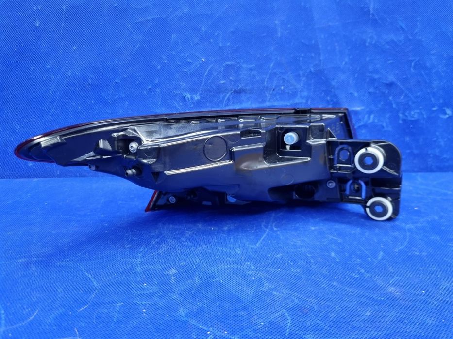 PRAWA tylna Lampa AUDI A6 85E E-tron prawa KOMPLETNA LED Nowa Oryginał | 85E945092A |