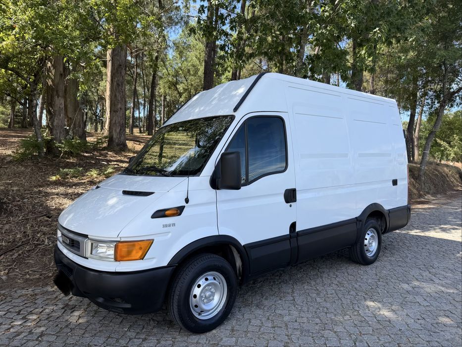 Iveco Daily 35S11 Furgão 2002