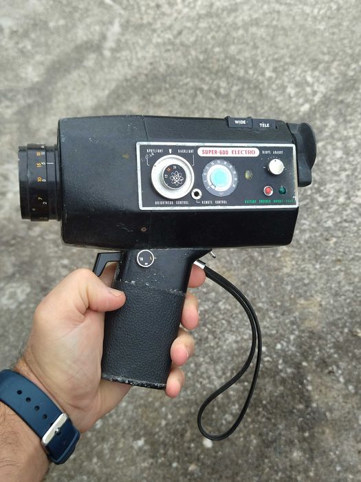 Máquina de filmar anos 60/70 Yashika Electro 600