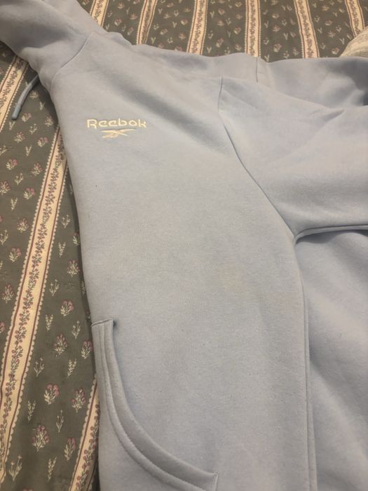 Swete reebok nova