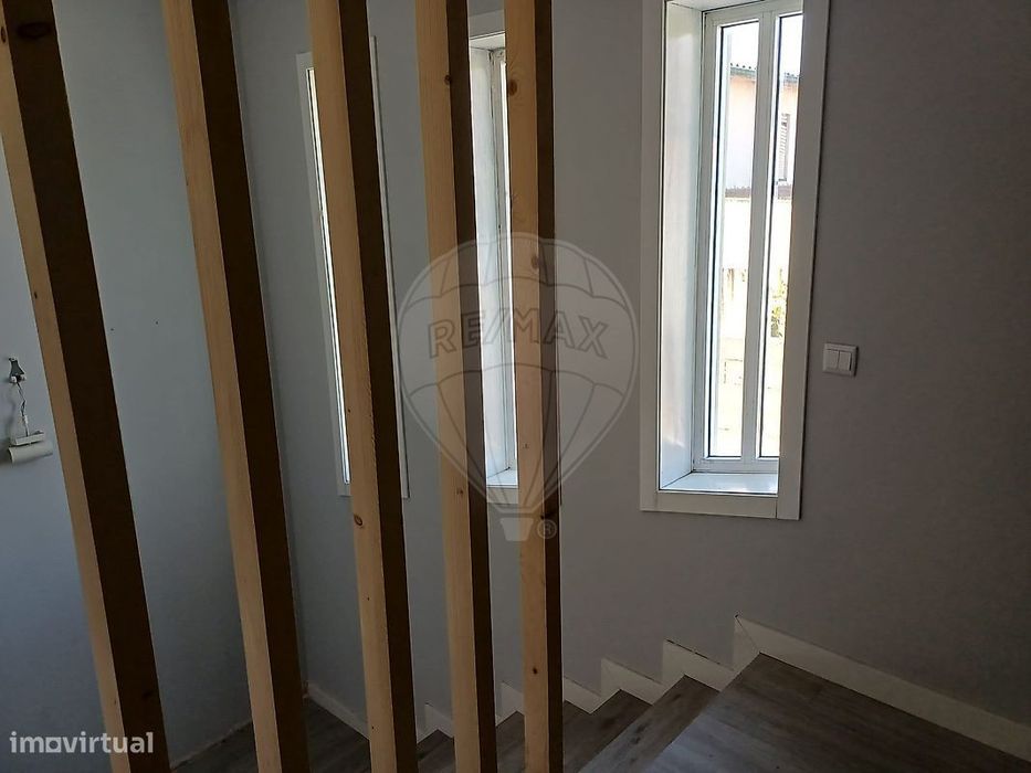Moradia T4 para venda