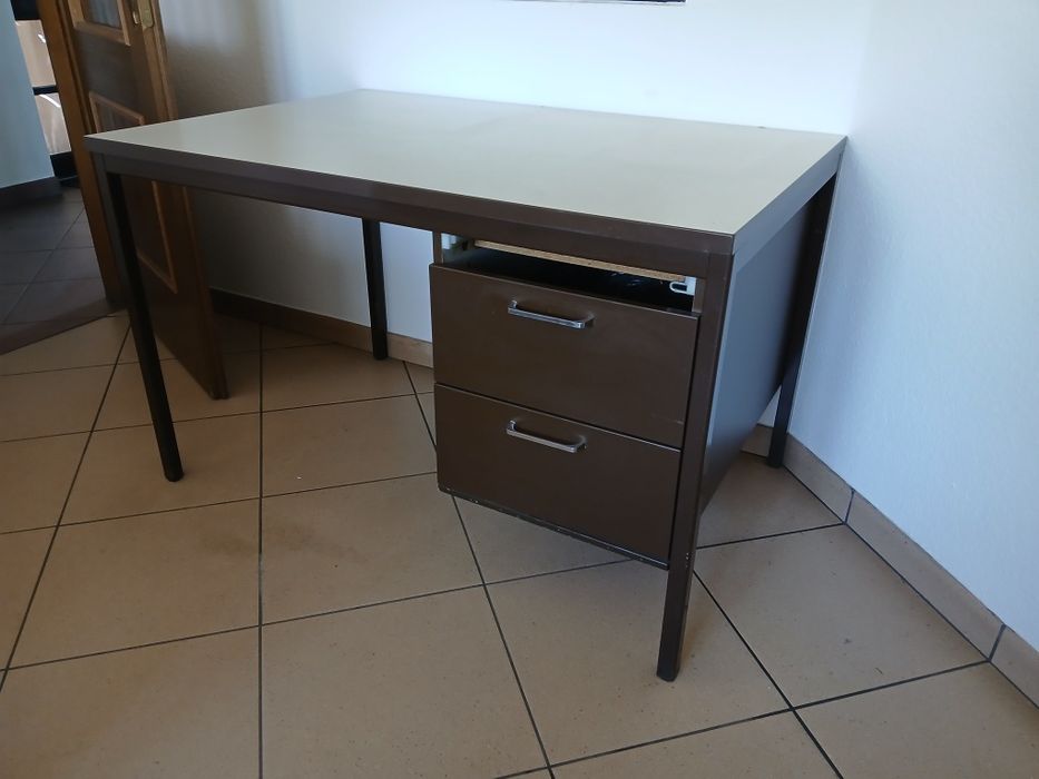 Biurko możliwy transpory