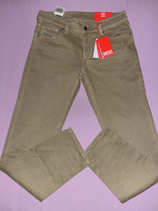 Wyprzedaż spodnie męskie Diesel.