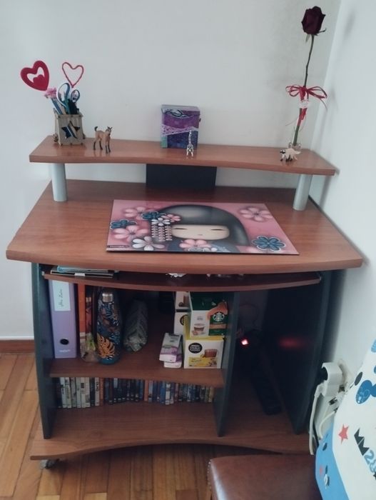 Secretária quarto