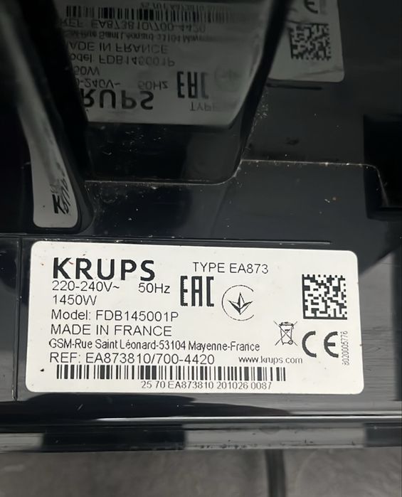 Automatyczny ekspres ciśnieniowy Krups EA873 czarny