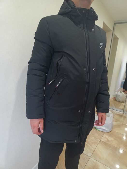 Продам новую курточку Nike (зима)