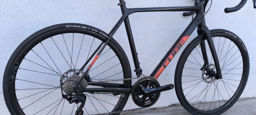 CUBE CROSS RACE (przełaj/gravel), Shimano 105 (hydraulika), Rozmiar 56