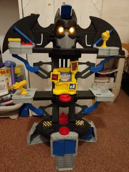 Jaskinia Batmana Imaginext Transforming