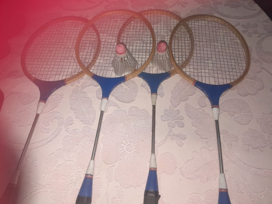 2 pares de raquetes  VITAGE com  bolas 10€