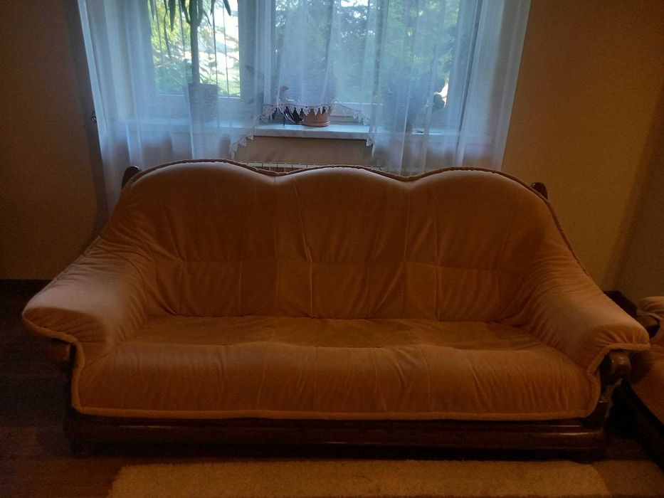 Sofa trzyosobowa, dwa fotele