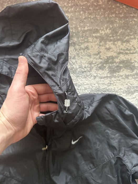 Вітровка nike running