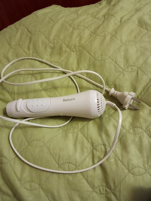 Продам фен Saturn