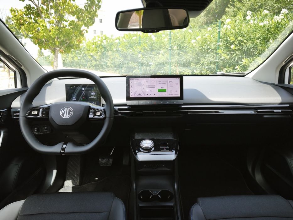 MG4 Luxury 64 kWh  2026  39kms