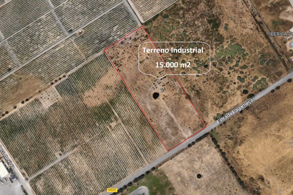 Terreno com 15.000 m2 em zona industrial, Palmela.